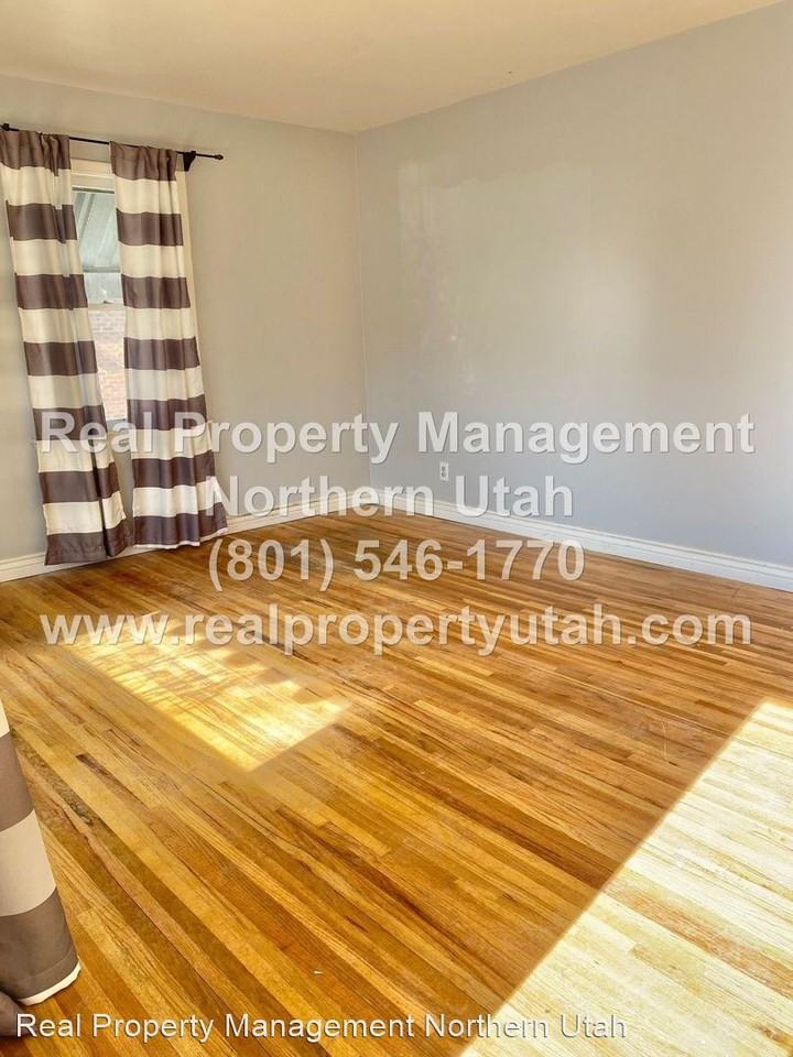 518 Leona Dr - Photo 2 of 21