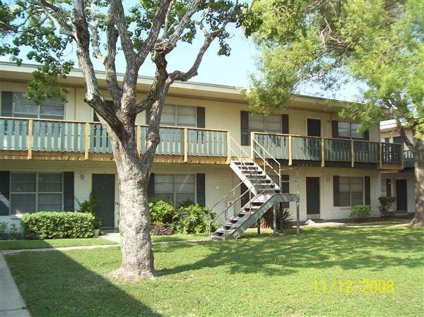 Everhart Place - Photo 2 of 4