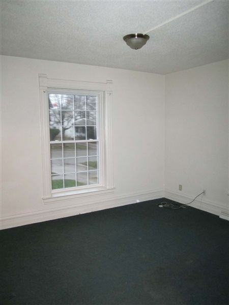 1224 N Capitol Ave - Photo 3 of 11