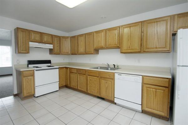 1255 Redpine Way - Photo 3 of 19