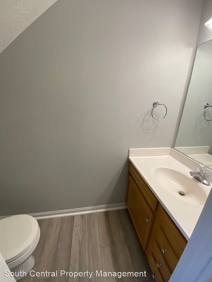 109 Hillridge Court - Photo 2 of 10