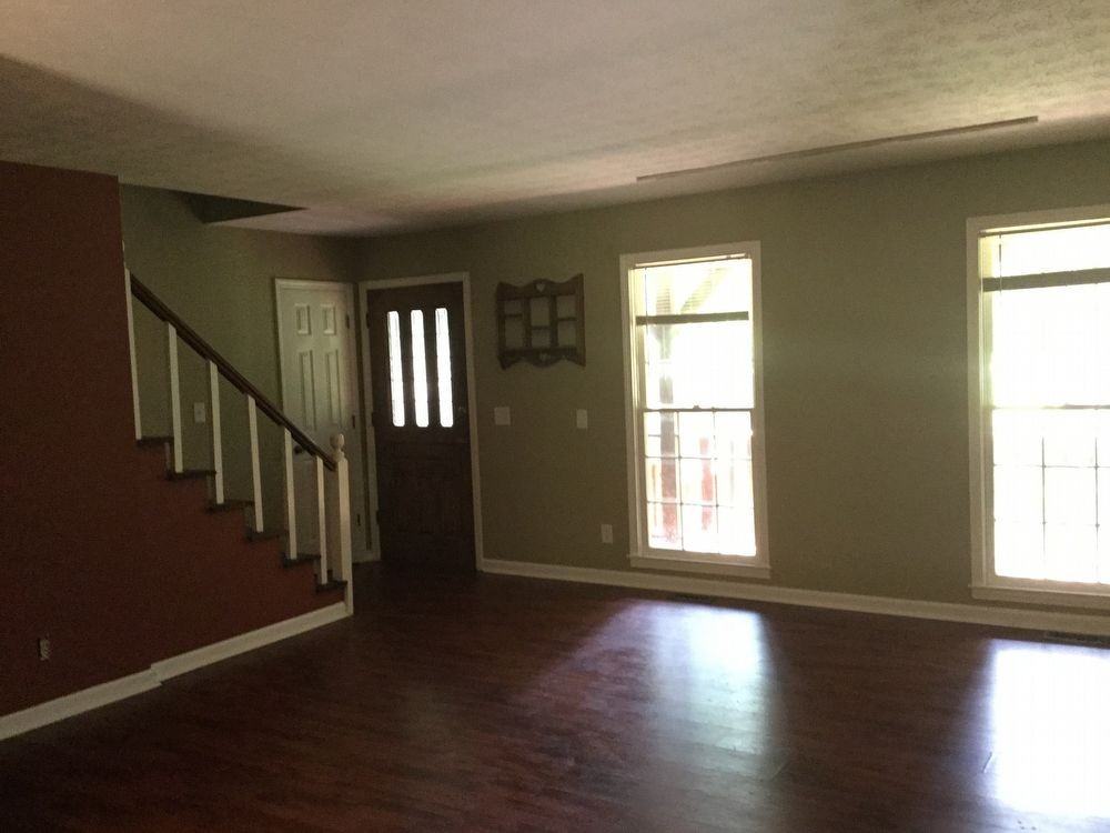 118 Laura Cir - Photo 2 of 16