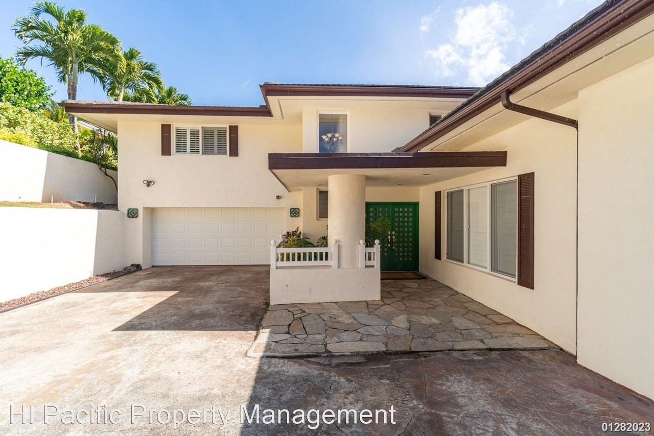 824 Ikena Cir - Photo 3 of 42