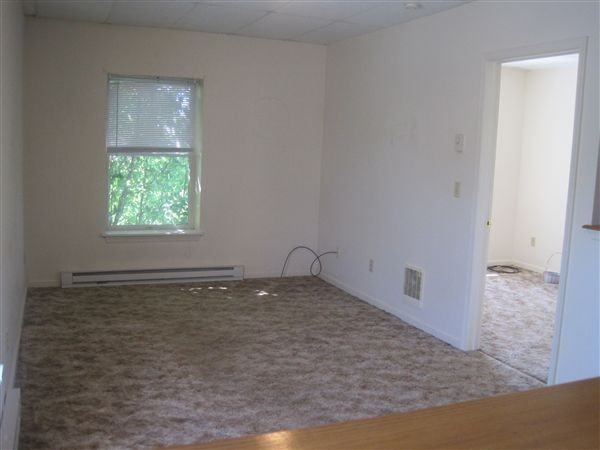 220 E Lawn Rd - Photo 3 of 4