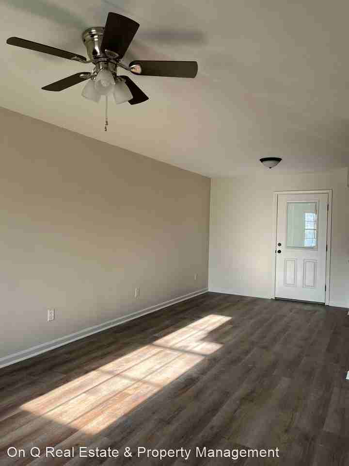 820 Smith Ave - Photo 3 of 27