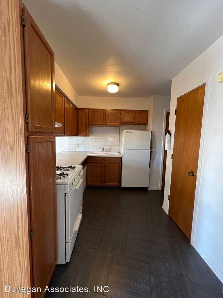 607 N Alameda St. - Photo 3 of 7