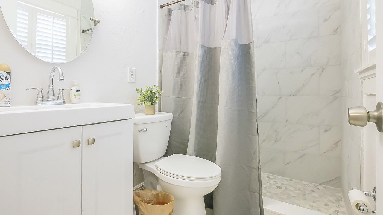 N Crystal Ter - Photo 5 of 22