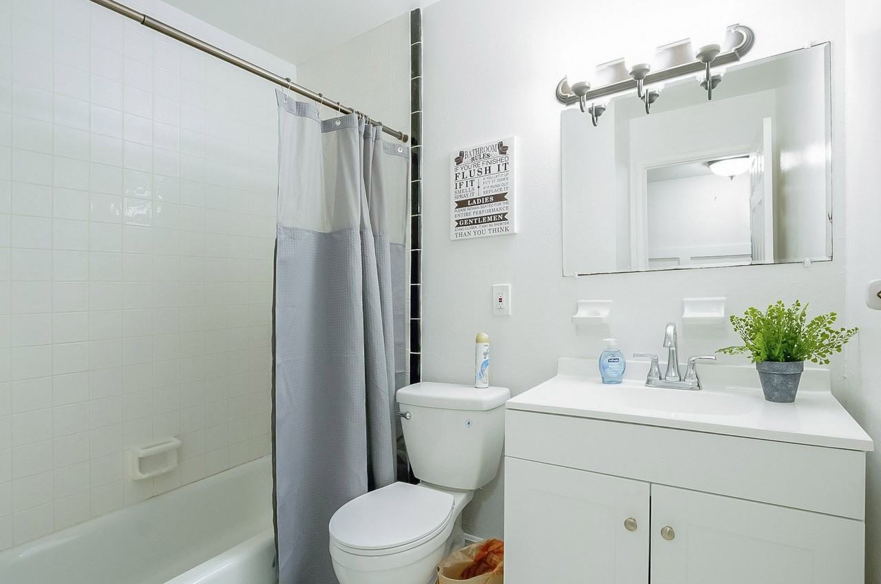 N Crystal Ter - Photo 3 of 19