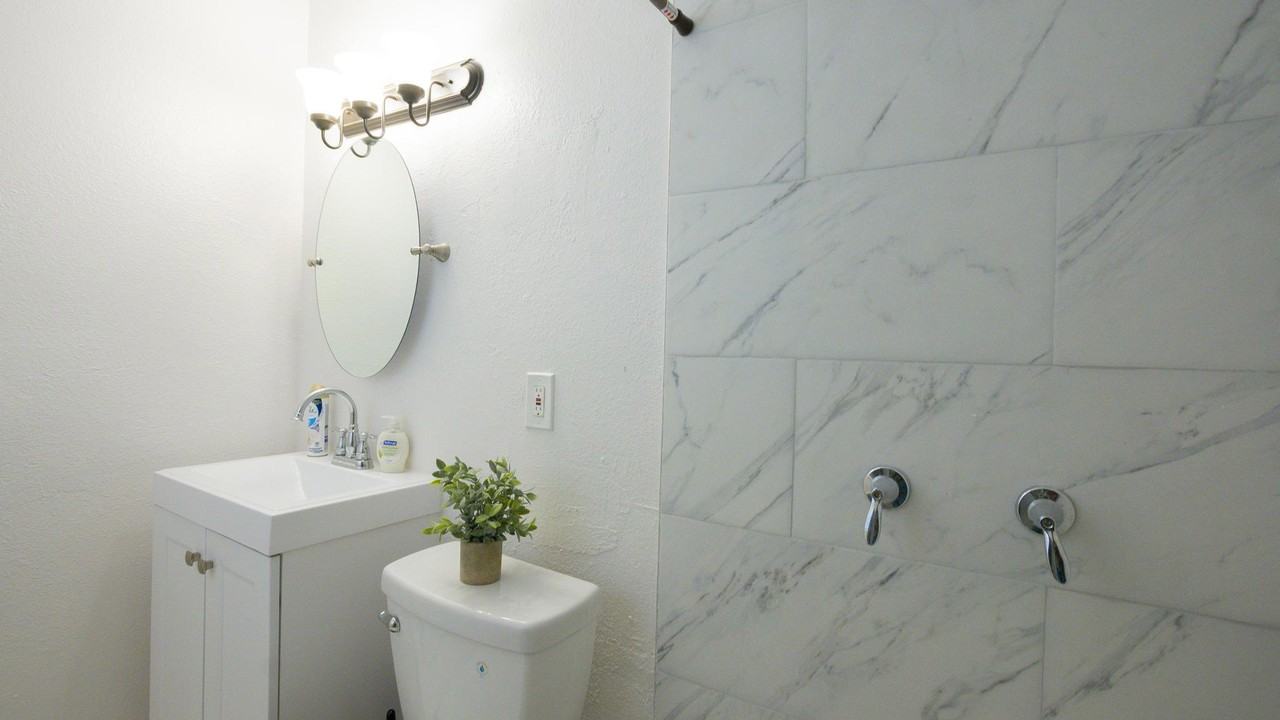 N Crystal Ter - Photo 6 of 22