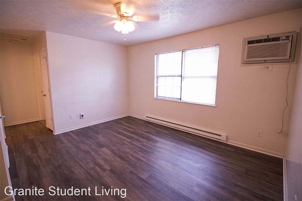 Andrew Place - Photo 2 of 10