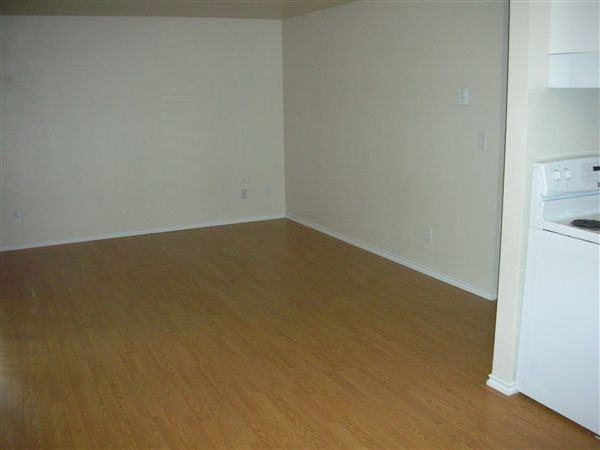 SOUTH CENTER APARTMENTS - Photo 2 of 4