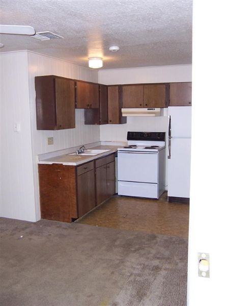 407 College Main - Photo 3 of 4