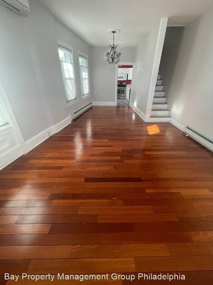 2214 Cedar St - Photo 3 of 25