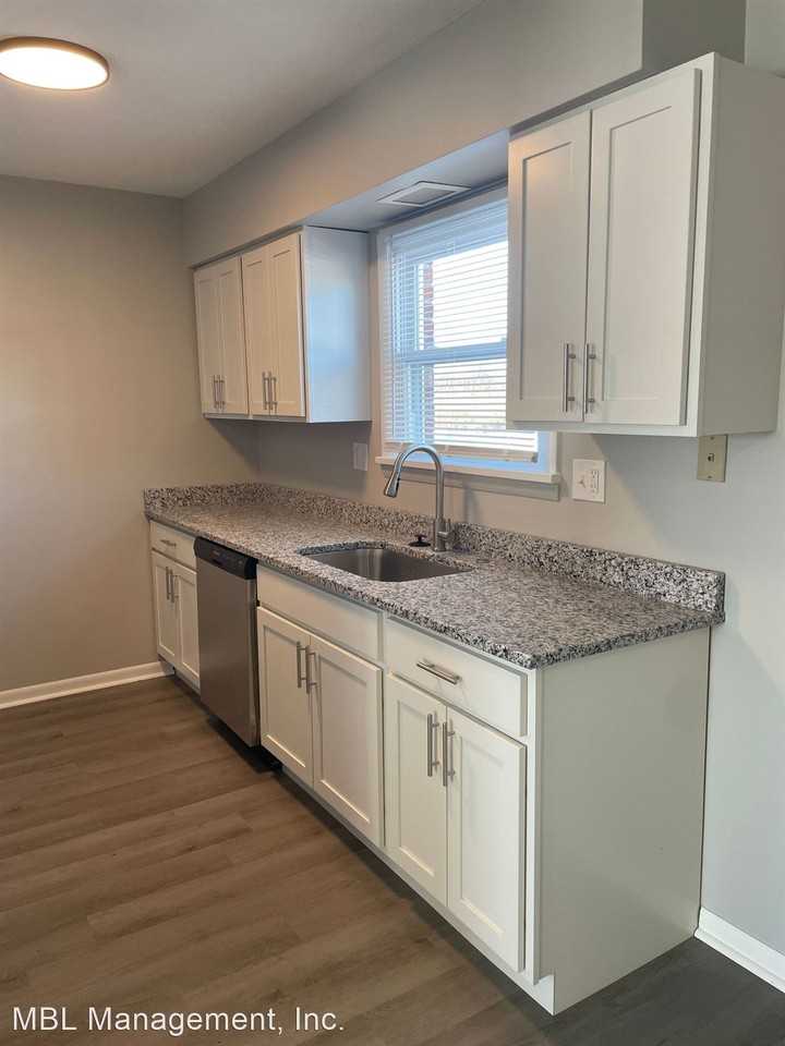 Lamplighter Court - Photo 3 of 11