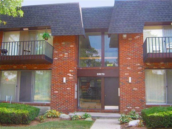 Regency Park Apartments - Photo 3 of 12