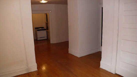 Spotless Corner Apartment Near Wedge and Walker Art Center - Photo 3 of 3