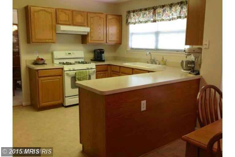 5 Lafayette St - Photo 3 of 10