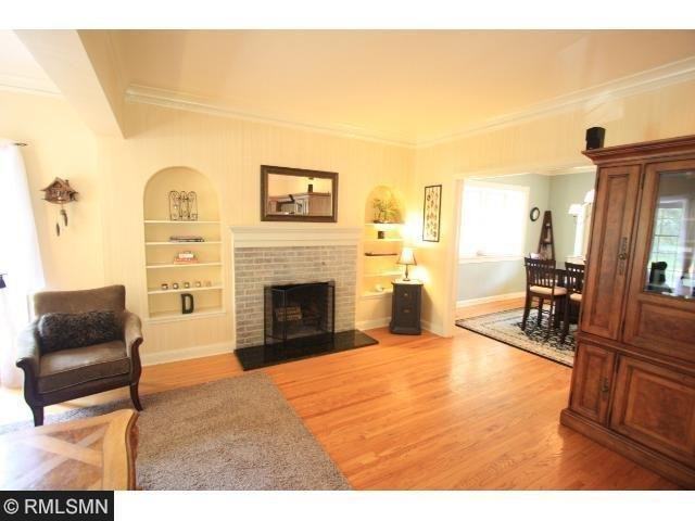 3416 W 29th St - Photo 2 of 13