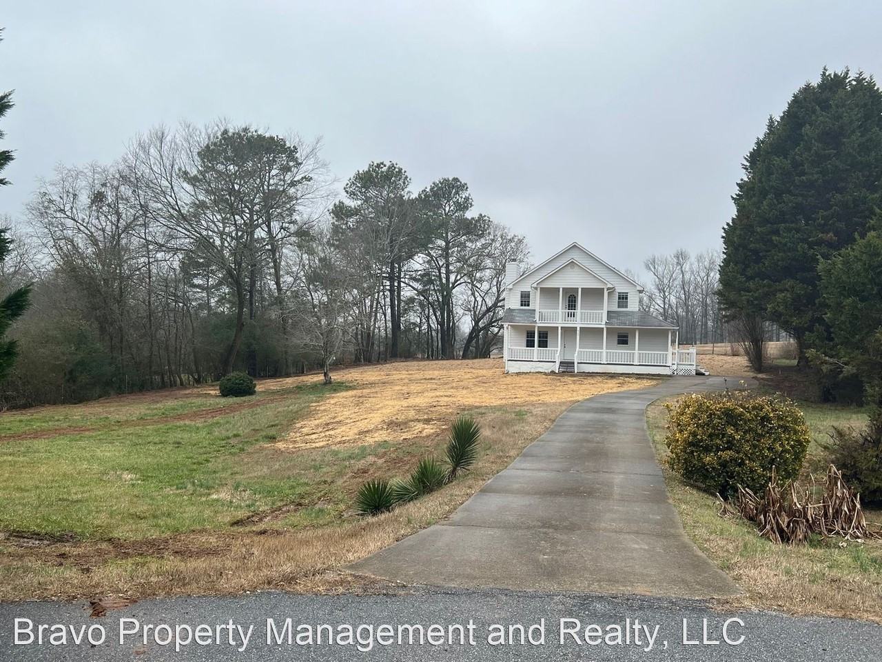 623 Warren Way - Photo 2 of 18