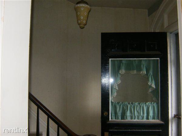 416 Division St - Photo 2 of 10