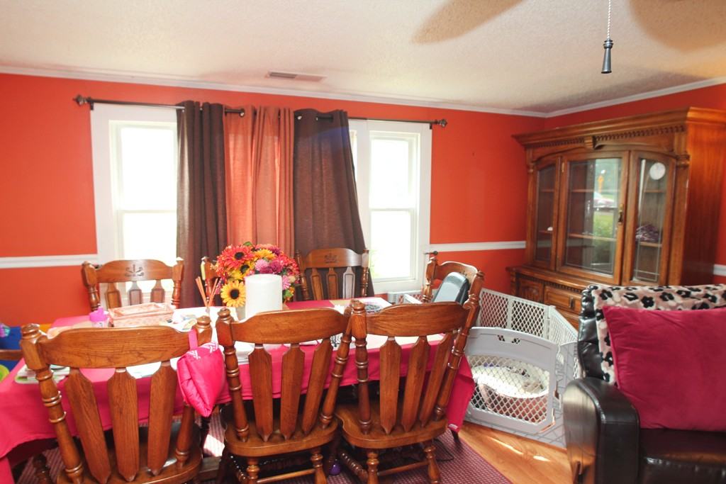 45 Lakeside Dr - Photo 3 of 13