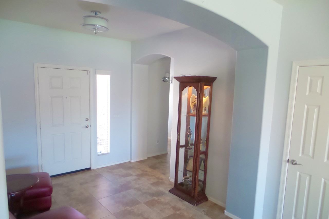 2783 E Crescent Way - Photo 2 of 14