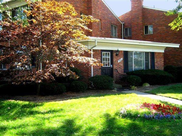 River Oaks Apartments 5965 Evergreen Rd, Dearborn Heights, MI 48127