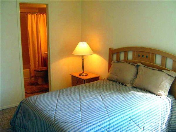 Tel-Twelve Place Apartments - Photo 3 of 12