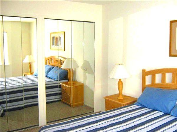 Rochester Place Apartments - Photo 3 of 13