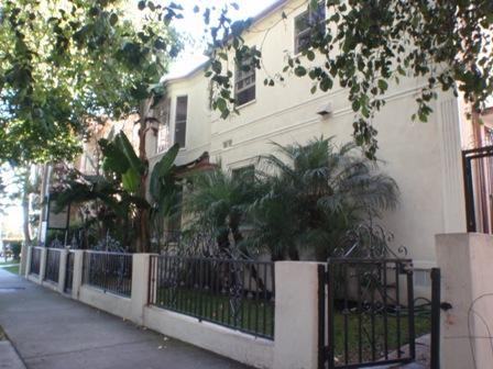 319 N Orange Grove Ave 319-5 - Photo 3 of 6