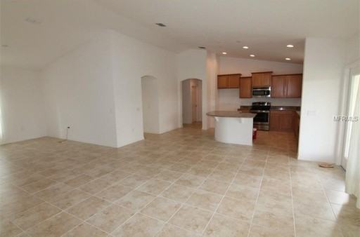 3866 Gulf Shore Cir - Photo 3 of 9