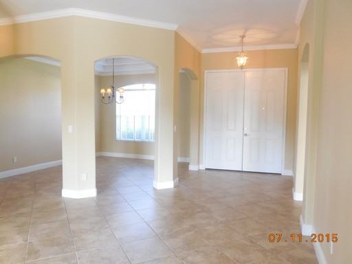 1374 Foxtail Ct - Photo 3 of 33