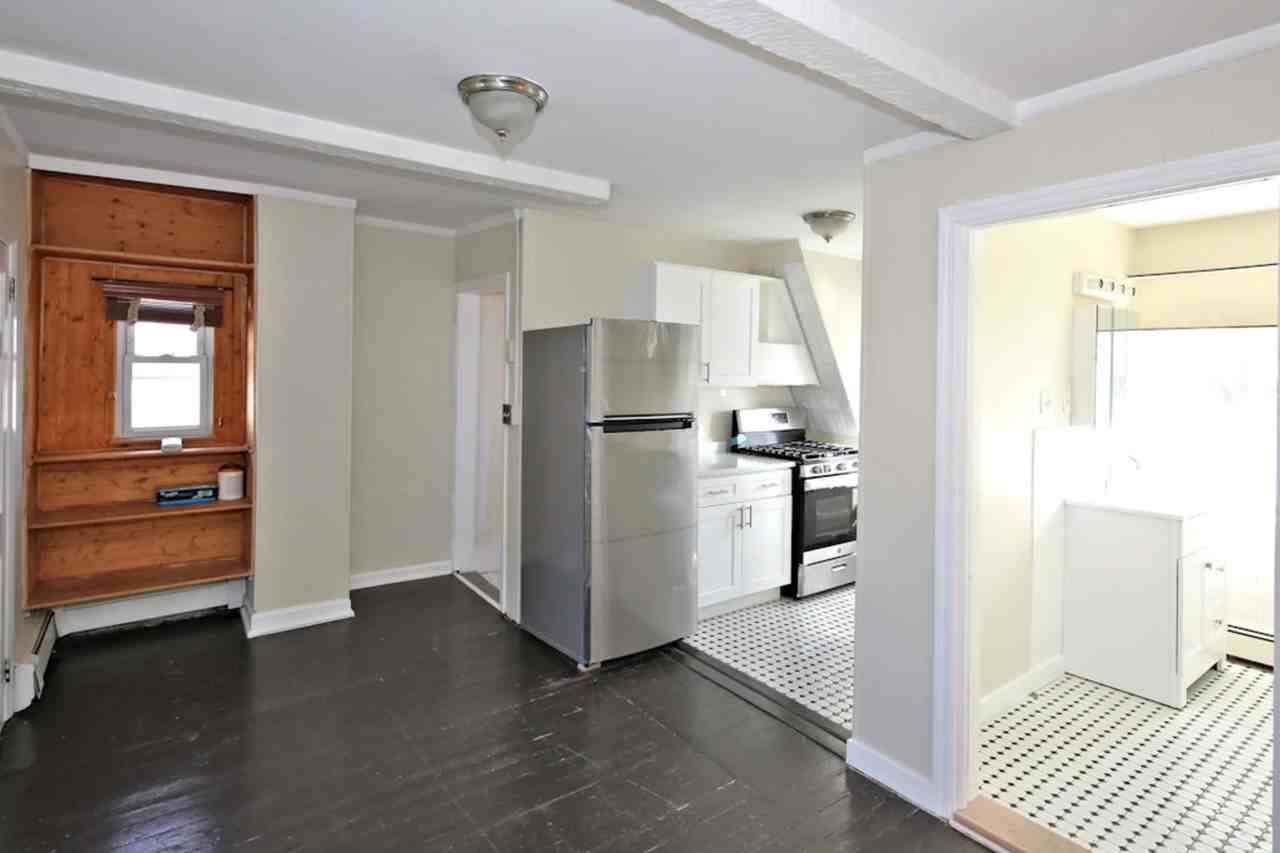 62 Columbus Ave - Photo 2 of 7