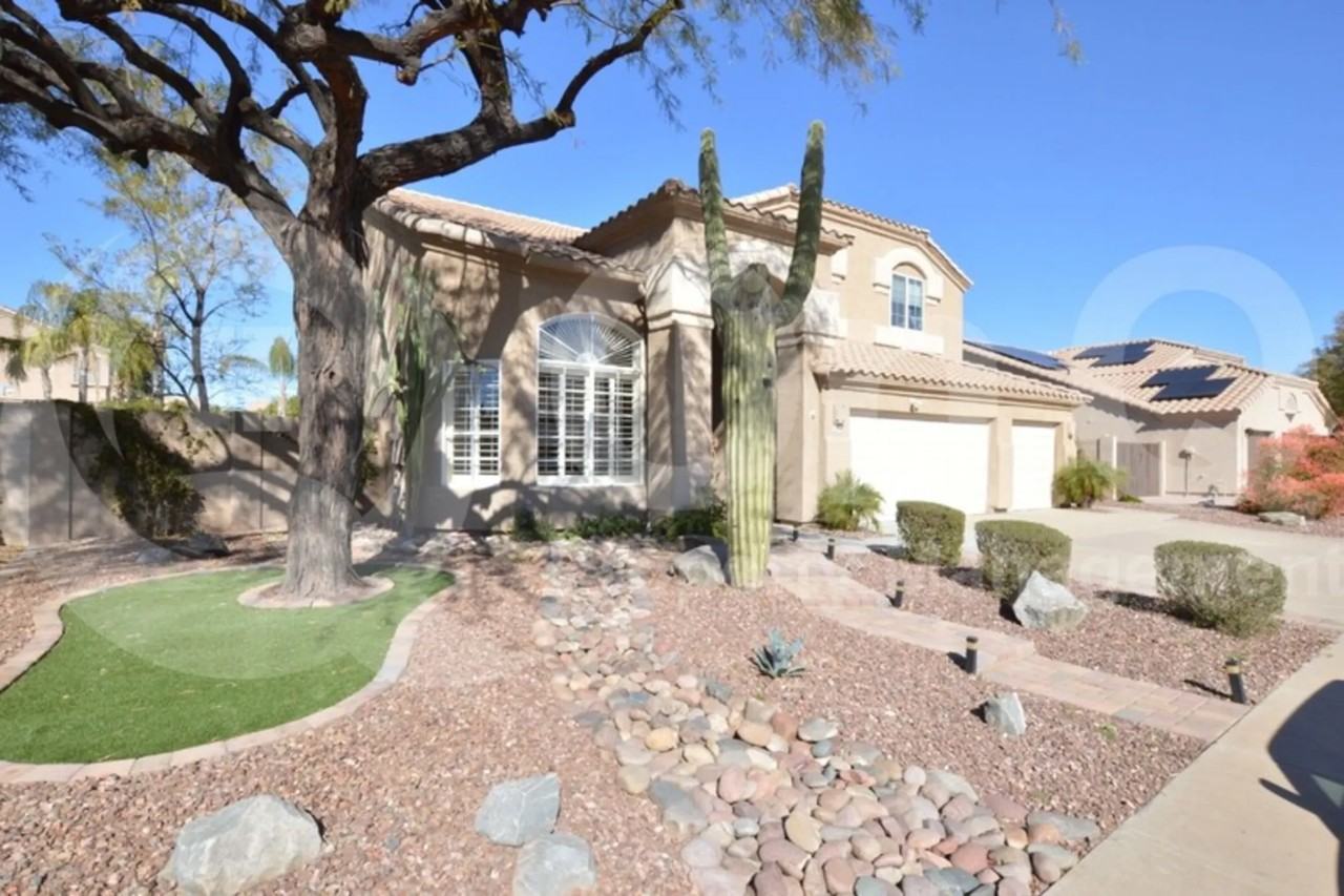 5450 E Anderson Dr - Photo 2 of 28