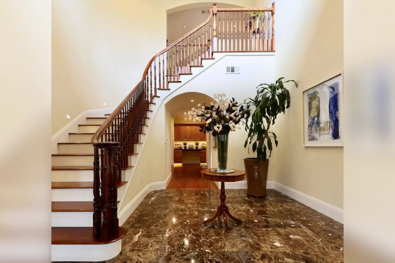 71 Dudley Ave - Photo 2 of 10