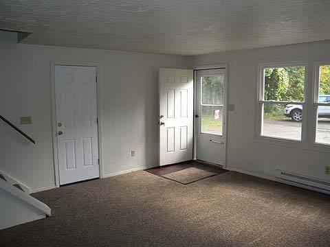 3144 Lorain Ave - Photo 3 of 9