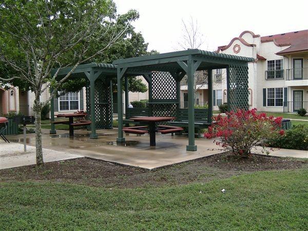 La Mansion Luxury Apartment Homes Apartments 2700 Farm to Market 802