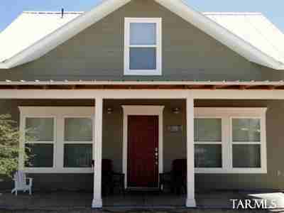 135 N Railview Ave - Photo 2 of 13