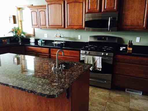 15330 Meddler Ave NE - Photo 2 of 8