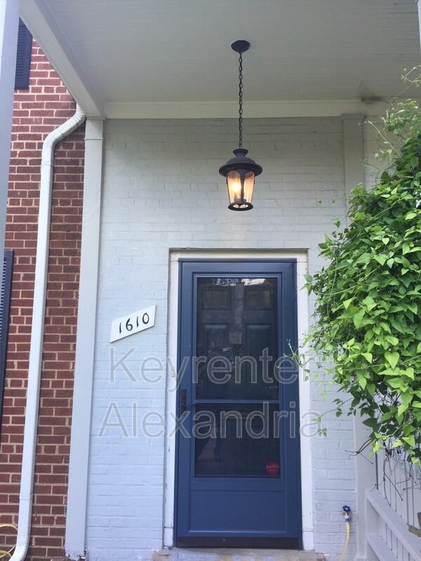 1610 Kenwood Ave - Photo 2 of 23