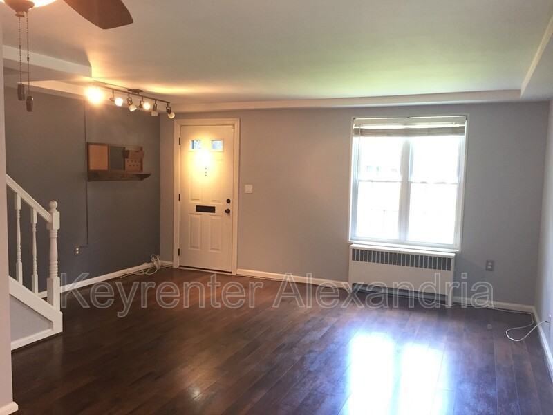 1610 Kenwood Ave - Photo 6 of 23