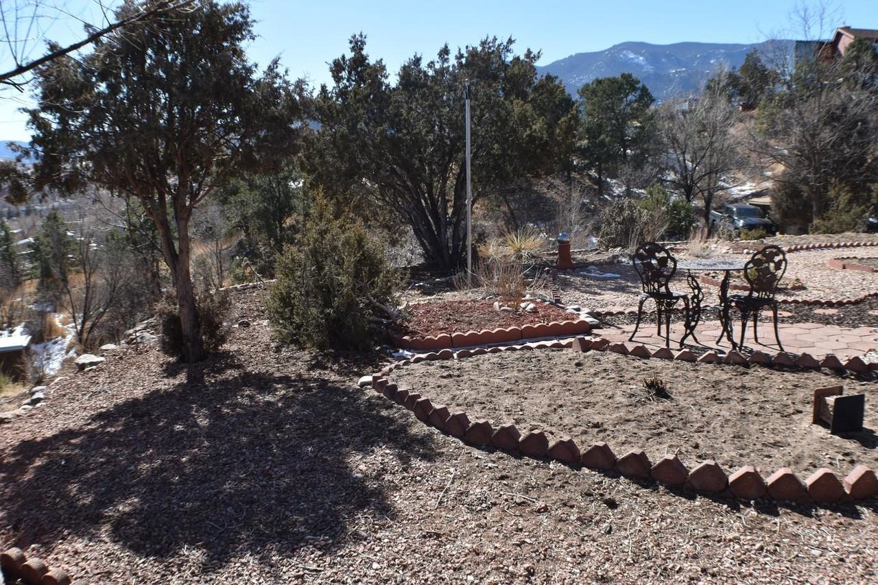 24 Holly #B - Photo 3 of 43