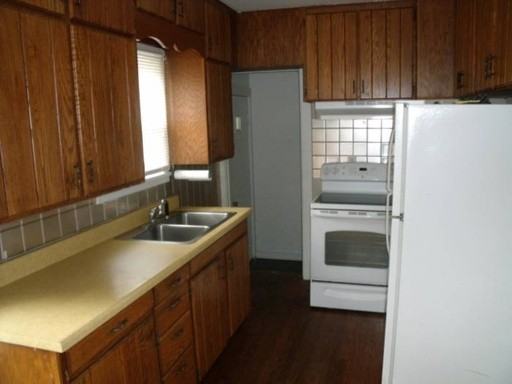 329 23rd Ave - Photo 3 of 7