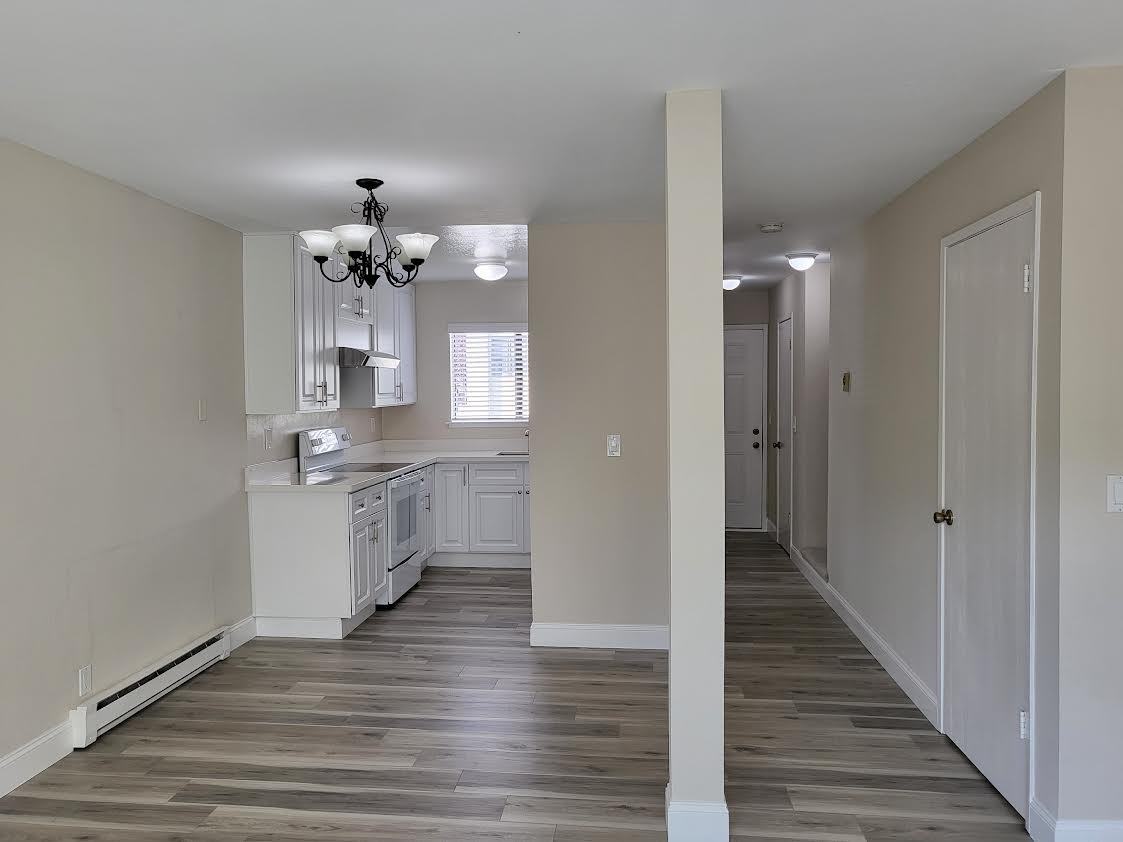 220 Berry Ct - Photo 2 of 11