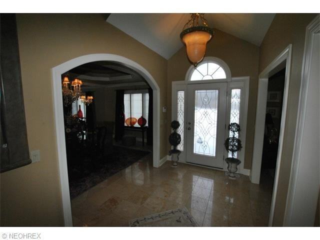 9475 Woodchip Ln - Photo 2 of 25