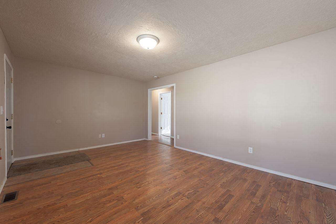 2301 S Milton Dr #0 - Photo 6 of 20