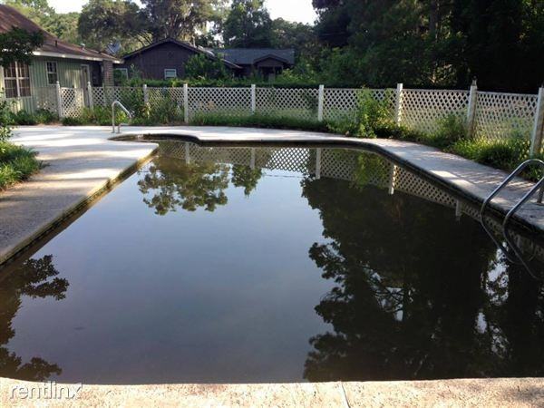 1513 Riverside Dr - Photo 2 of 6