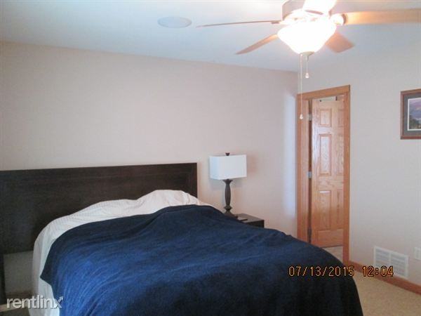 4974 Curran Ct - Photo 3 of 39