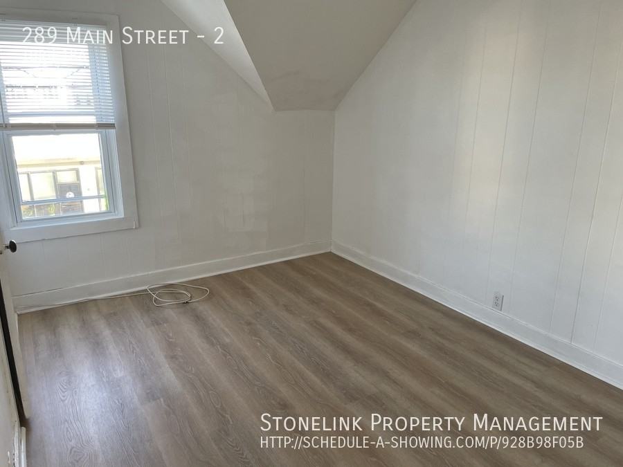 289 Main St #2 - Photo 3 of 6