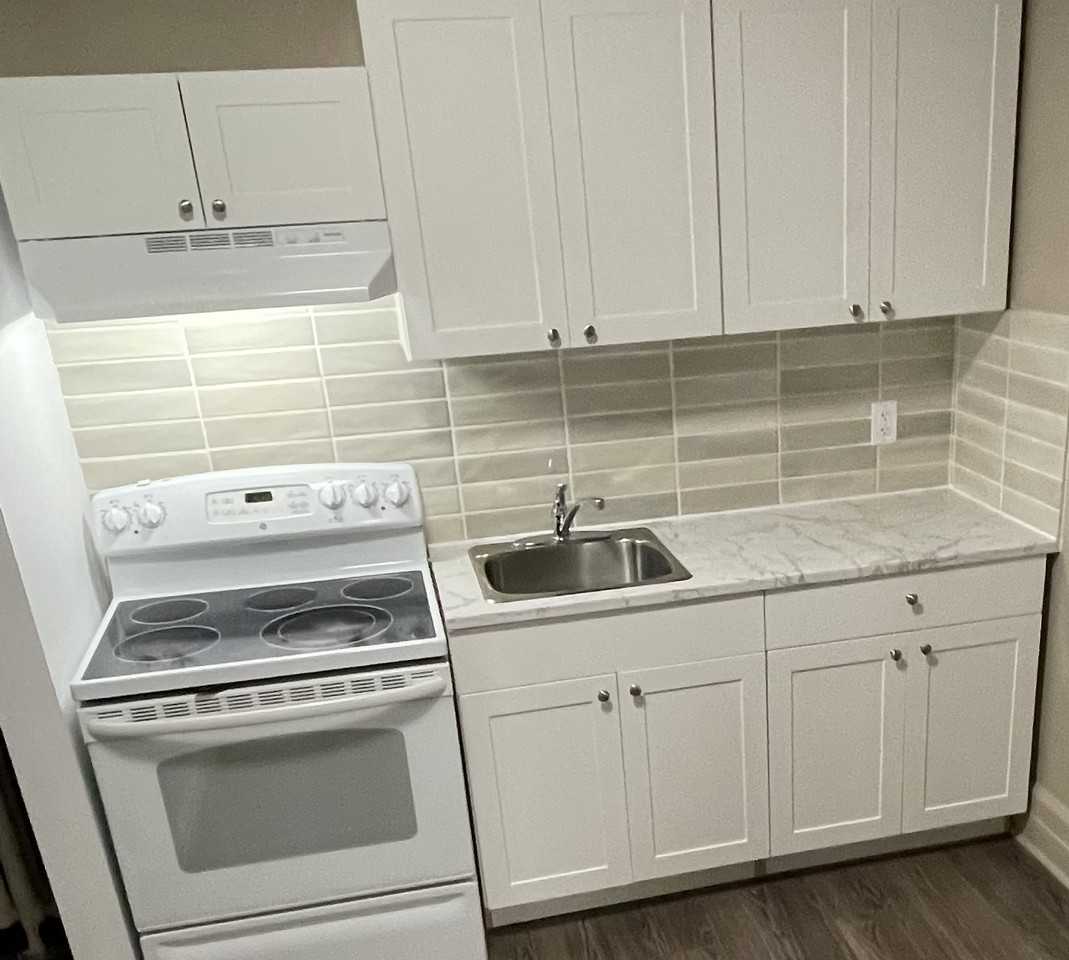 1319 Ouellette Avenue